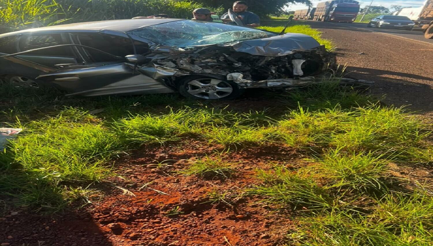 Imagem de compartilhamento para o artigo Socorrista de Chapadão do Sul salva vítimas em grave acidente na BR-158, em Paranaíba da MS Todo dia